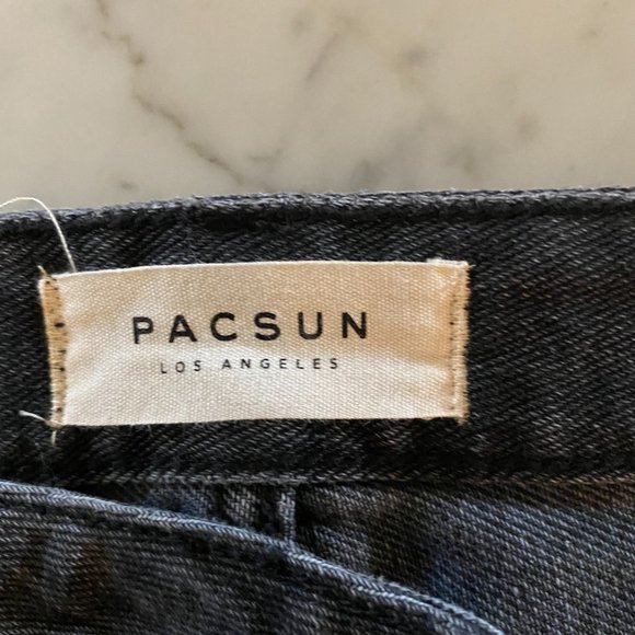 PACSUN Mid Rise Button Fly Black Frayed Short 24 - Picture 4 of 5